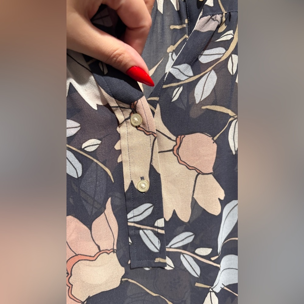 LOFT FLORAL BLOUSE - Picture 3 of 4